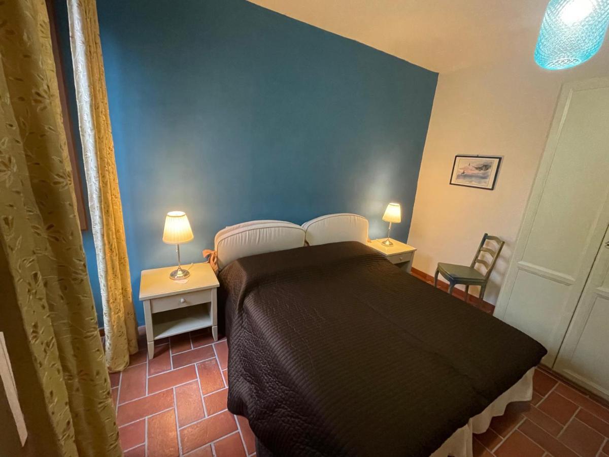 Numero 6 Todi Extérieur photo